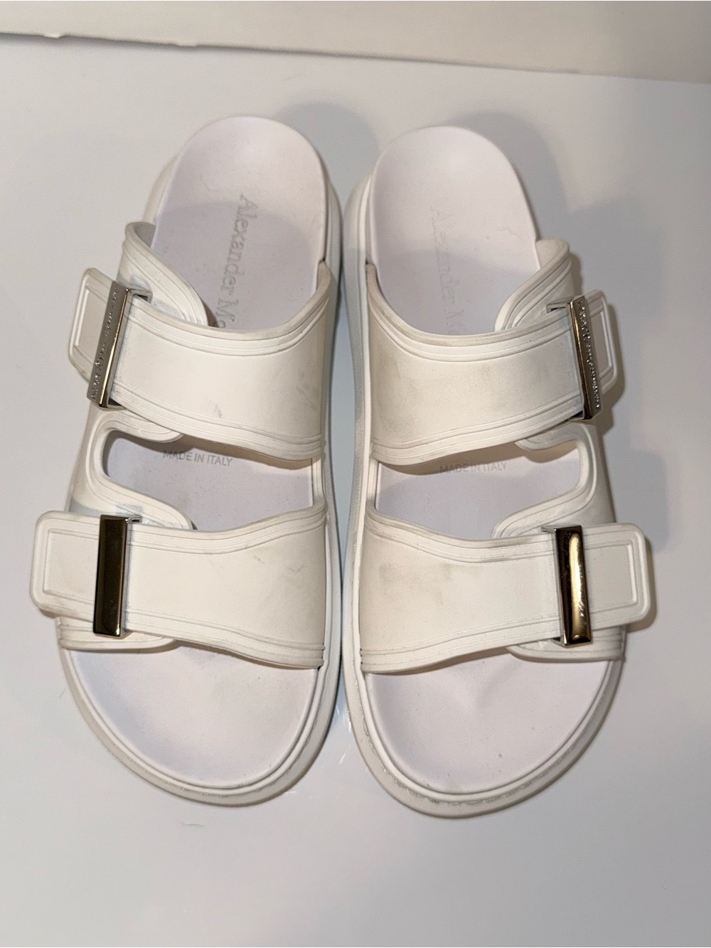 Alexander McQueen White Double-Strap Slide Sandals with Silver Buckles - Picture 4 of 6
